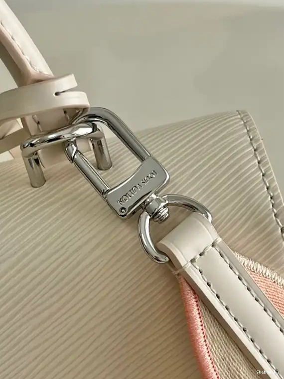 CHANELUNY BB VUITTON LOUIS 0603